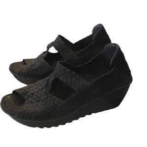 New! White Mt. Black Woven Stretch Open Toe Cut Out T Strap Wedge Sandals 10M